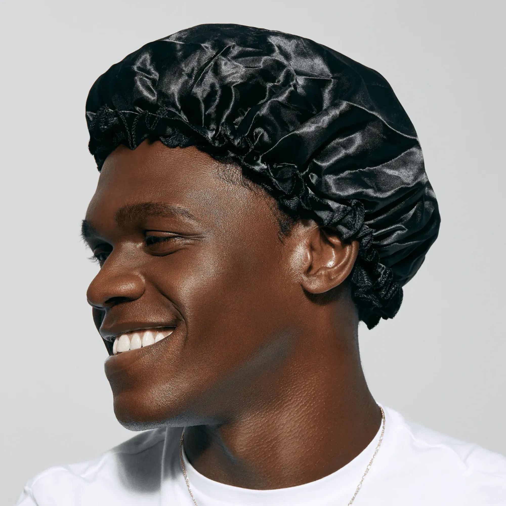 Accessories>Kiss Colors and Care Satin Bonnet Cap
